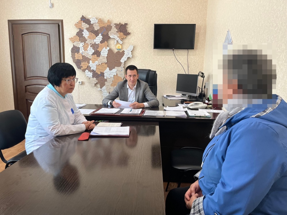 Сегодня главный врач Туймазинской больницы Вадим Галяутдинов провел «Прием граждан»