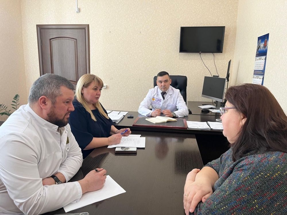 Туймазинскую ЦРБ посетила начальник Бюро судебно-медицинской экспертизы Минздрава РБ Александра Орловская