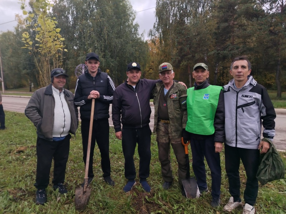 Сотрудники Туймазинской ЦРБ поддержали республиканскую акцию «Зелёная Башкирия»
